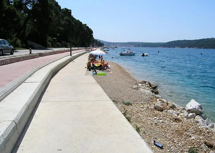 Lägenhet By The Sea Mali Lošinj